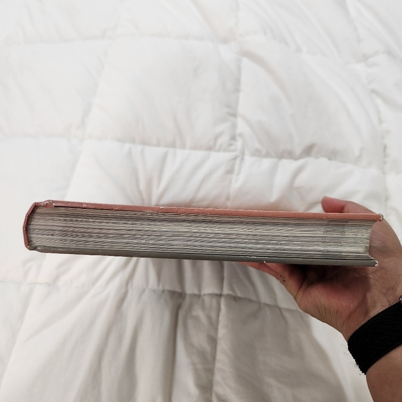 International Collection Of Interior Design Book 1986 - Picture 4 of 7